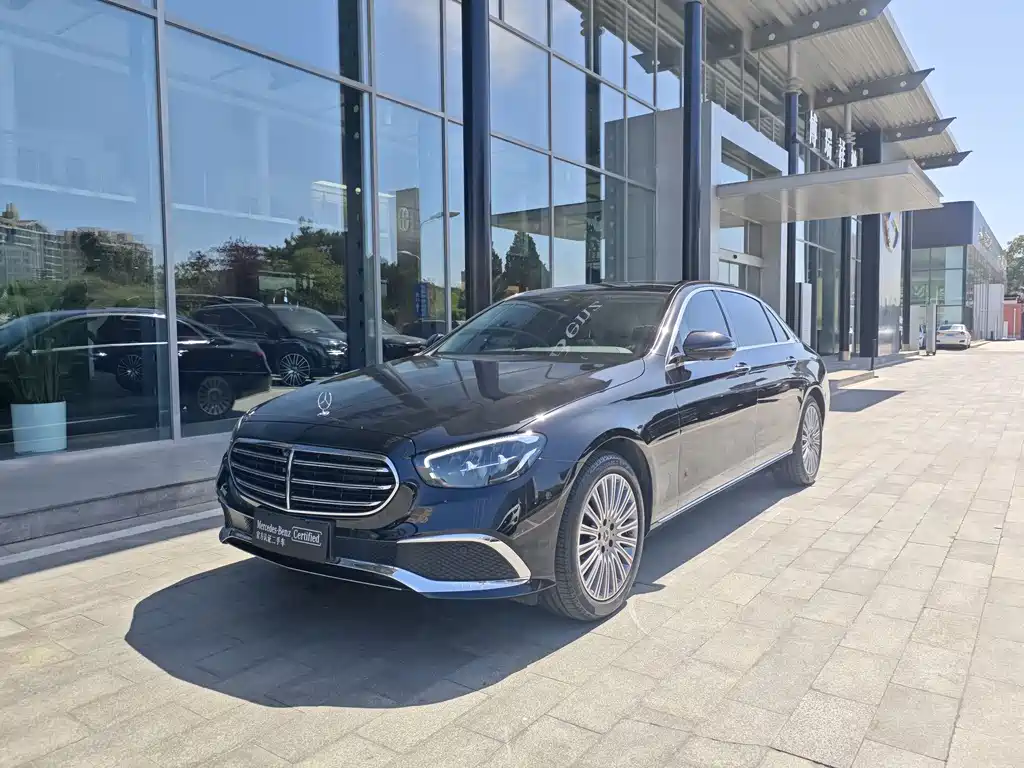 Mercedes-Benz E-Class 2023 — фото 1