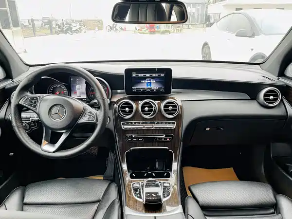Mercedes-Benz GLC 2019