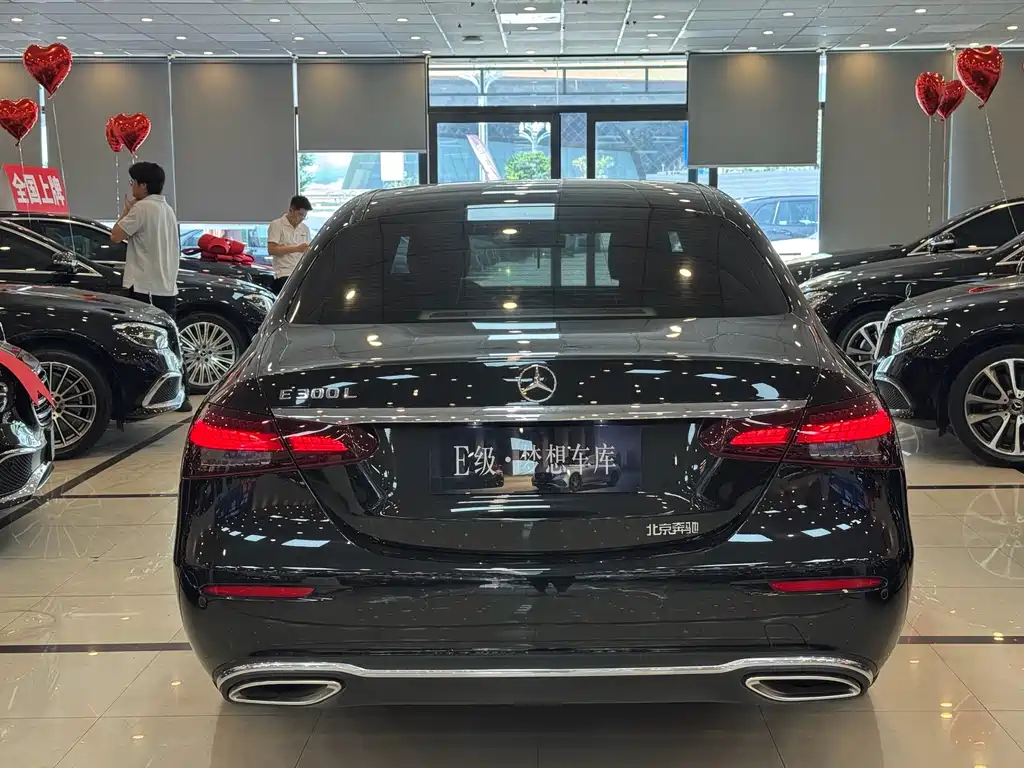 Mercedes-Benz E-Class 2020 — фото 13