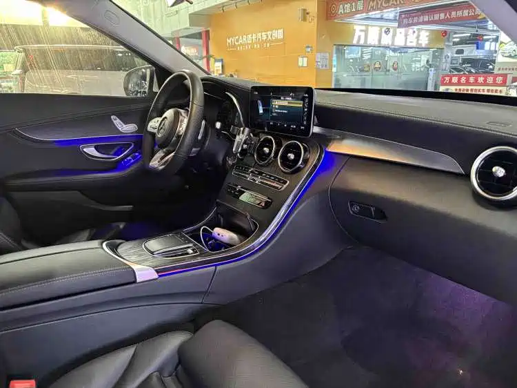 Mercedes-Benz C-Class 2020 — фото 18