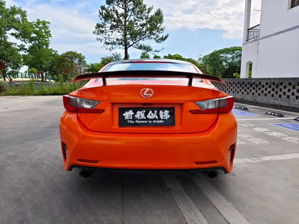 Lexus RC 2016 — фото 11