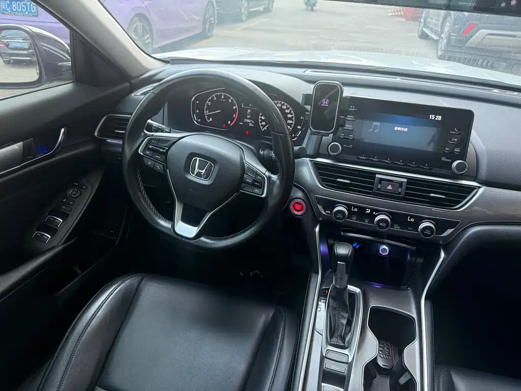 Honda Accord 2021 — фото 15