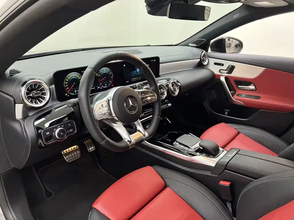 Mercedes-Benz CLA AMG 2021 — фото 8