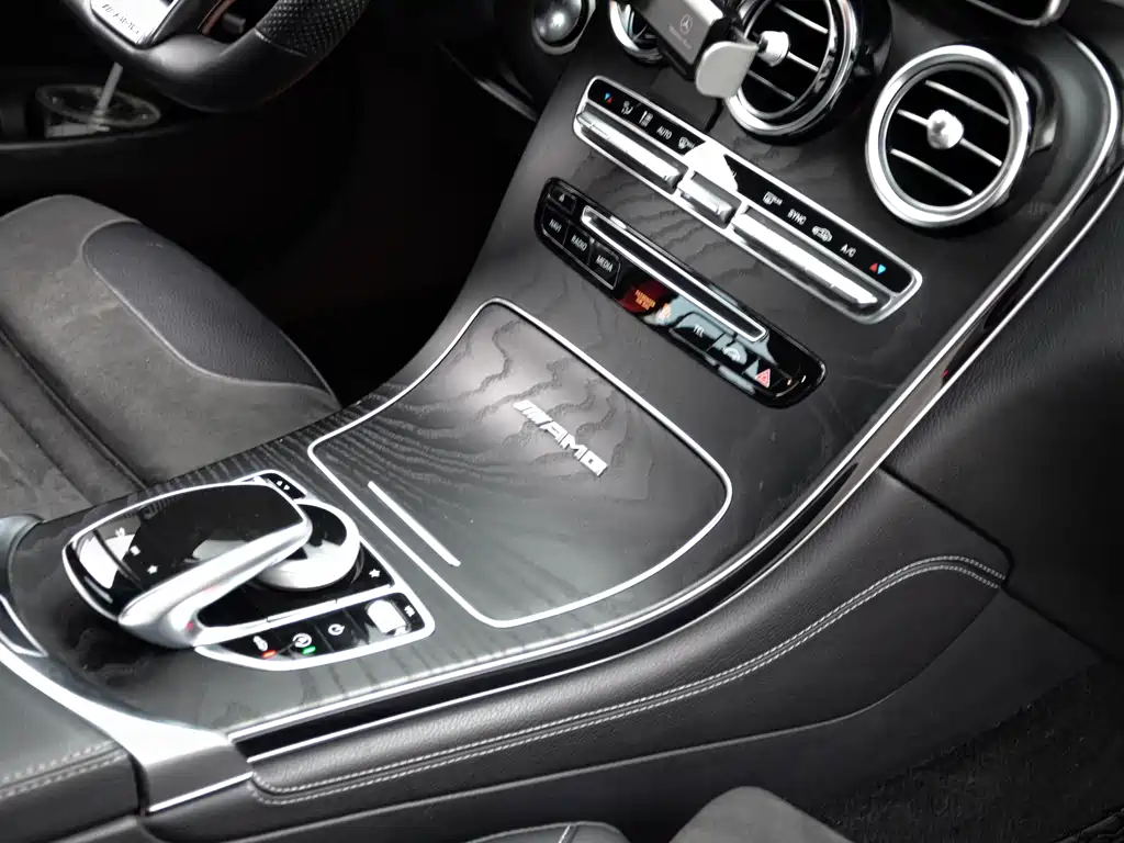 Mercedes-Benz GLC AMG 2020 — фото 18