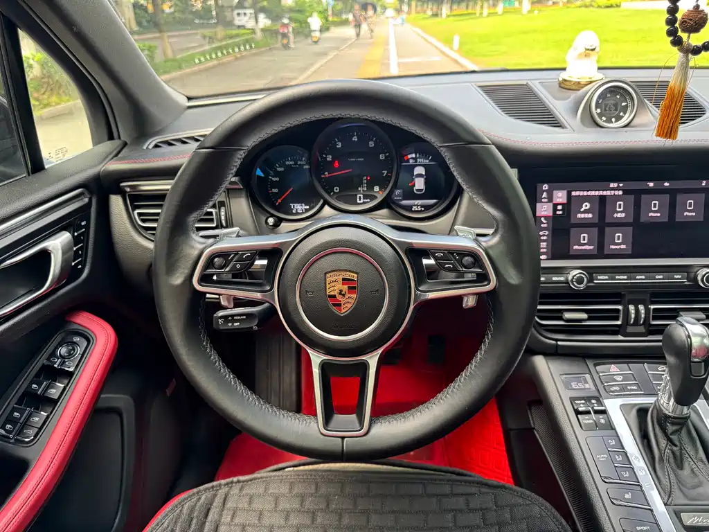 Porsche Macan 2019 — фото 9