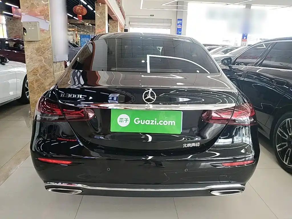 Mercedes-Benz E-Class 2022
