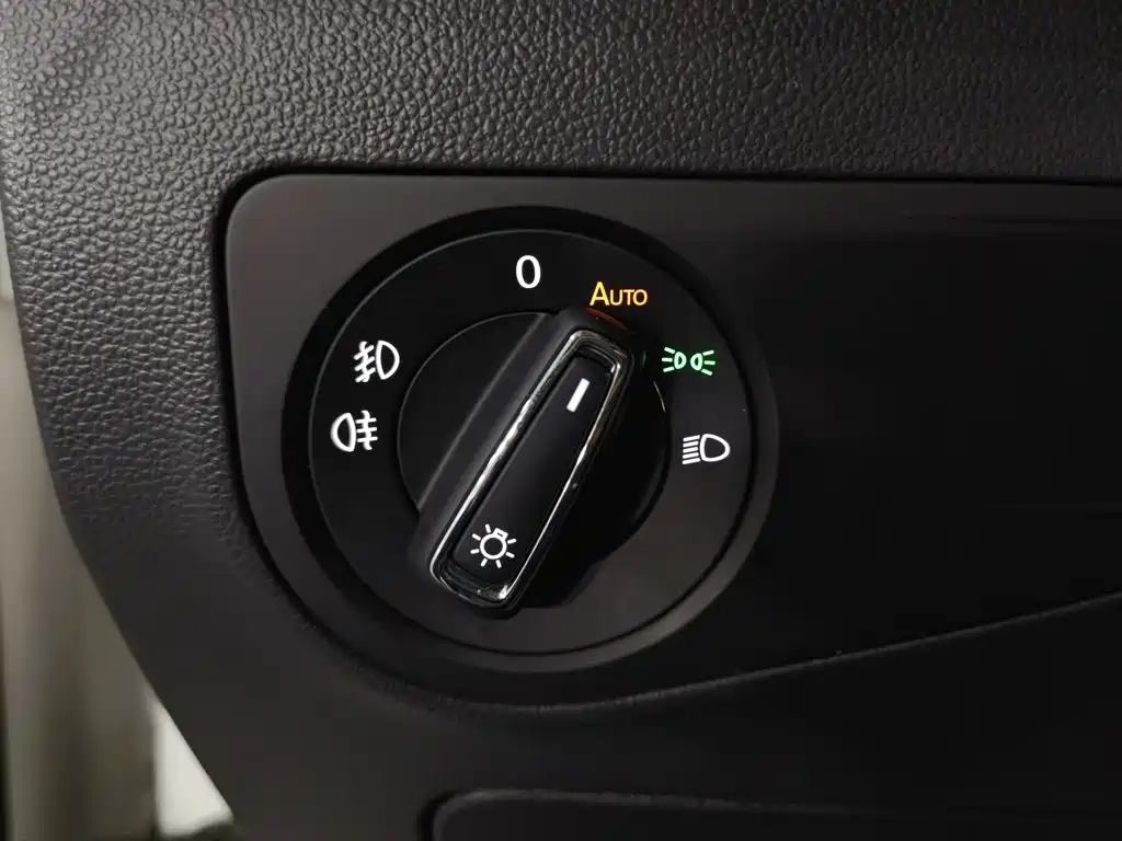 Volkswagen Tiguan L 2021 — фото 21