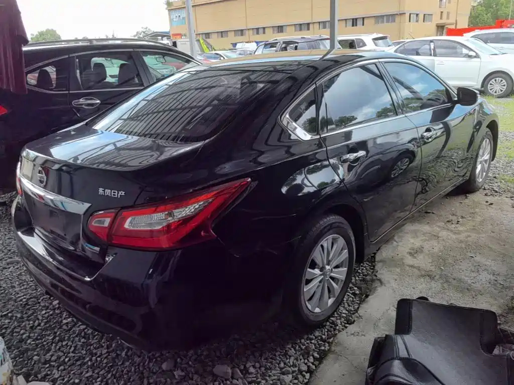 Nissan Teana 2018
