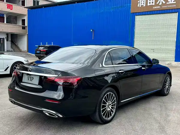 Mercedes-Benz E-Class 2021