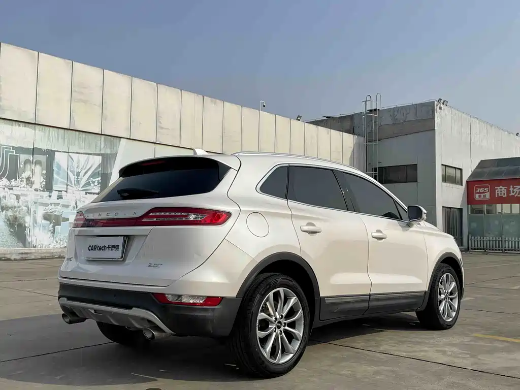 Lincoln MKC 2019 — фото 11