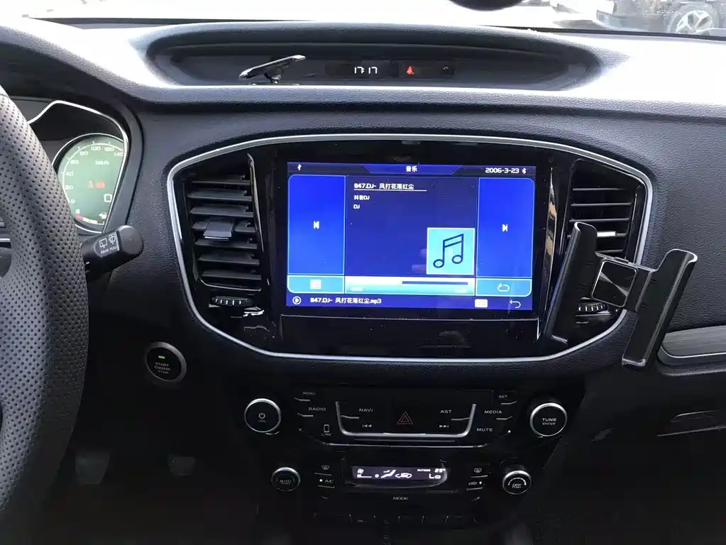 Geely Vision X6 2016 — фото 11