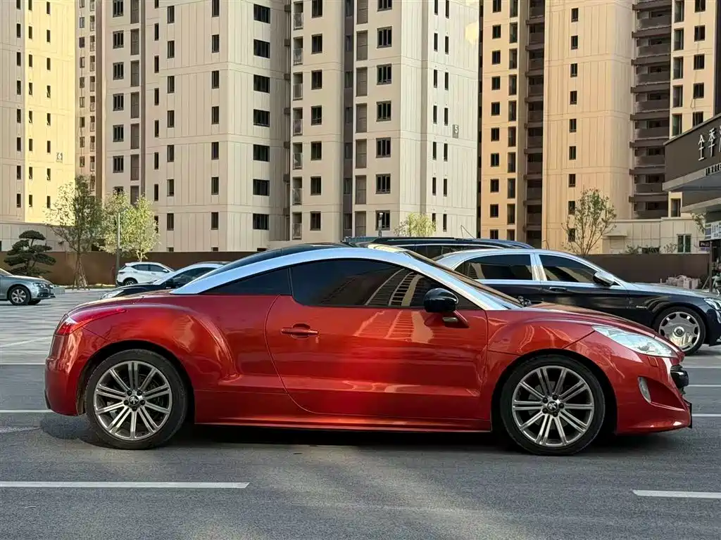 Peugeot RCZ 2014 — фото 4