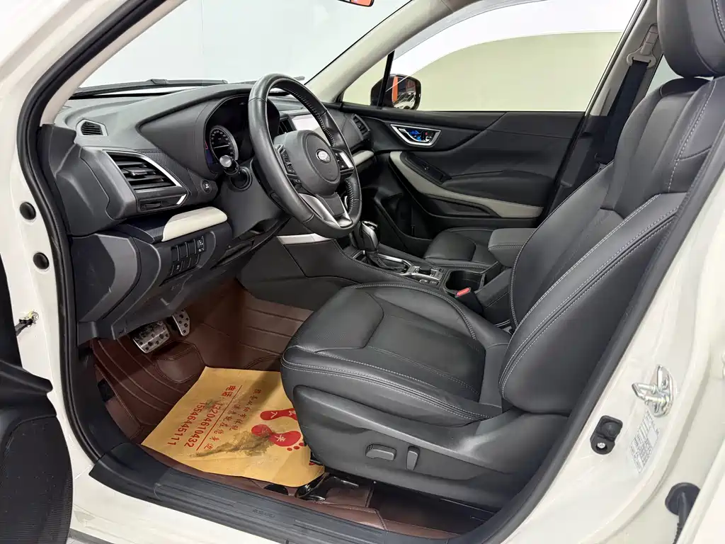 Subaru Forester 2022 — фото 17