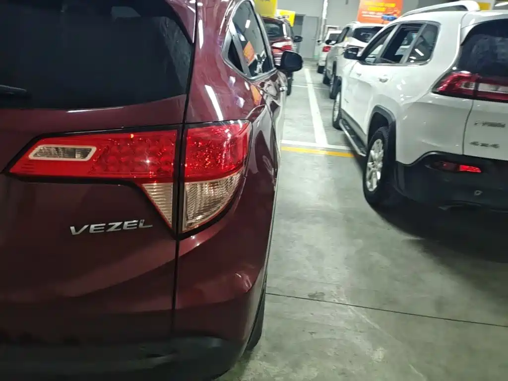 Honda Vezel 2016 — фото 8