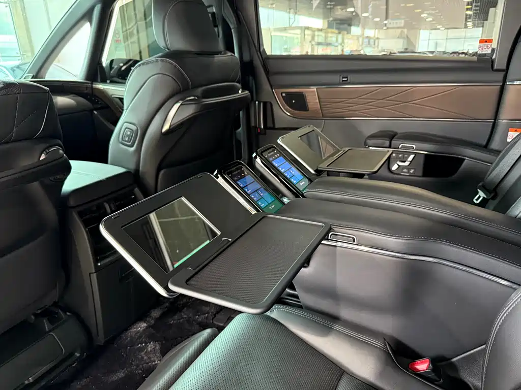 Toyota Alphard 2024