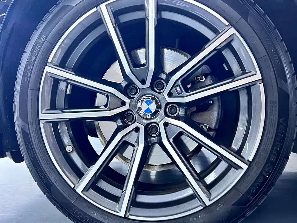 BMW 3 Series 2023