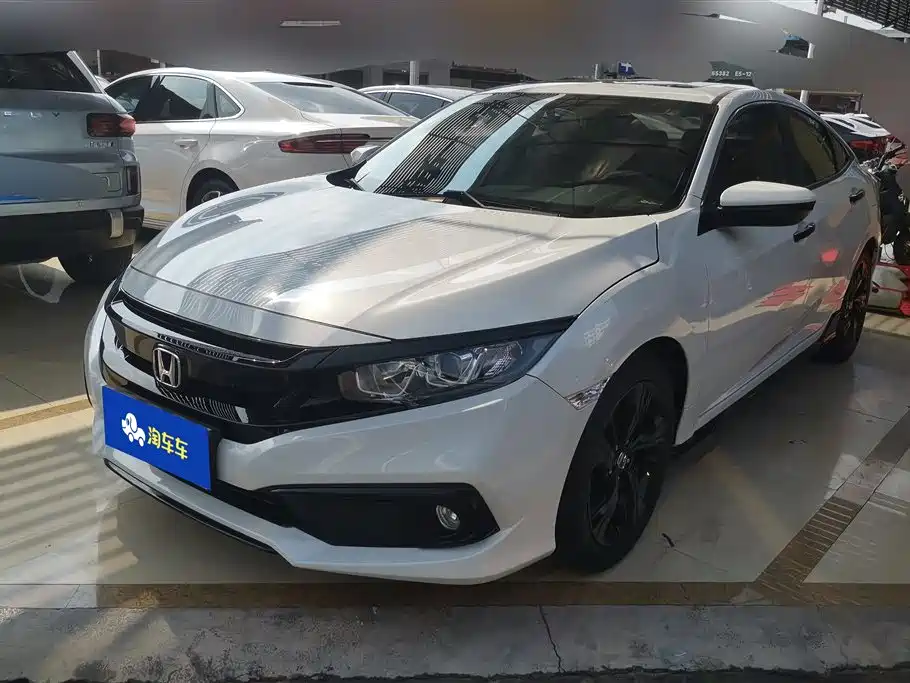 Honda Civic 2019 — фото 1