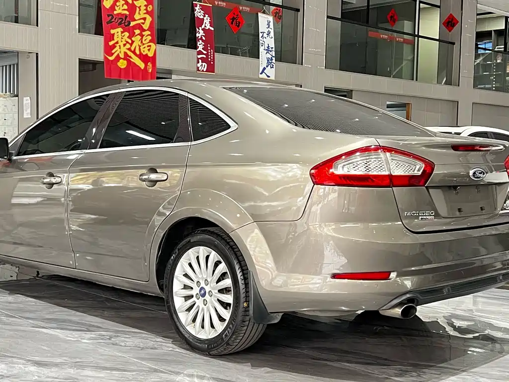 Ford Mondeo Zhisheng 2012 — фото 25