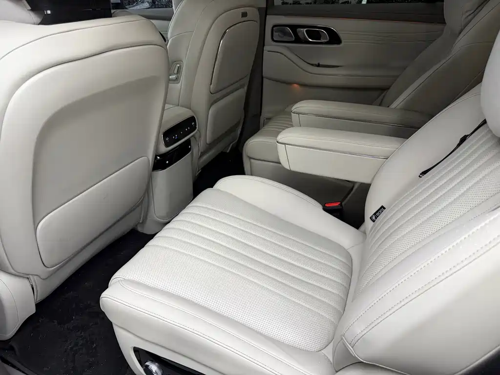 Geely Galaxy M9 2026 — фото 10