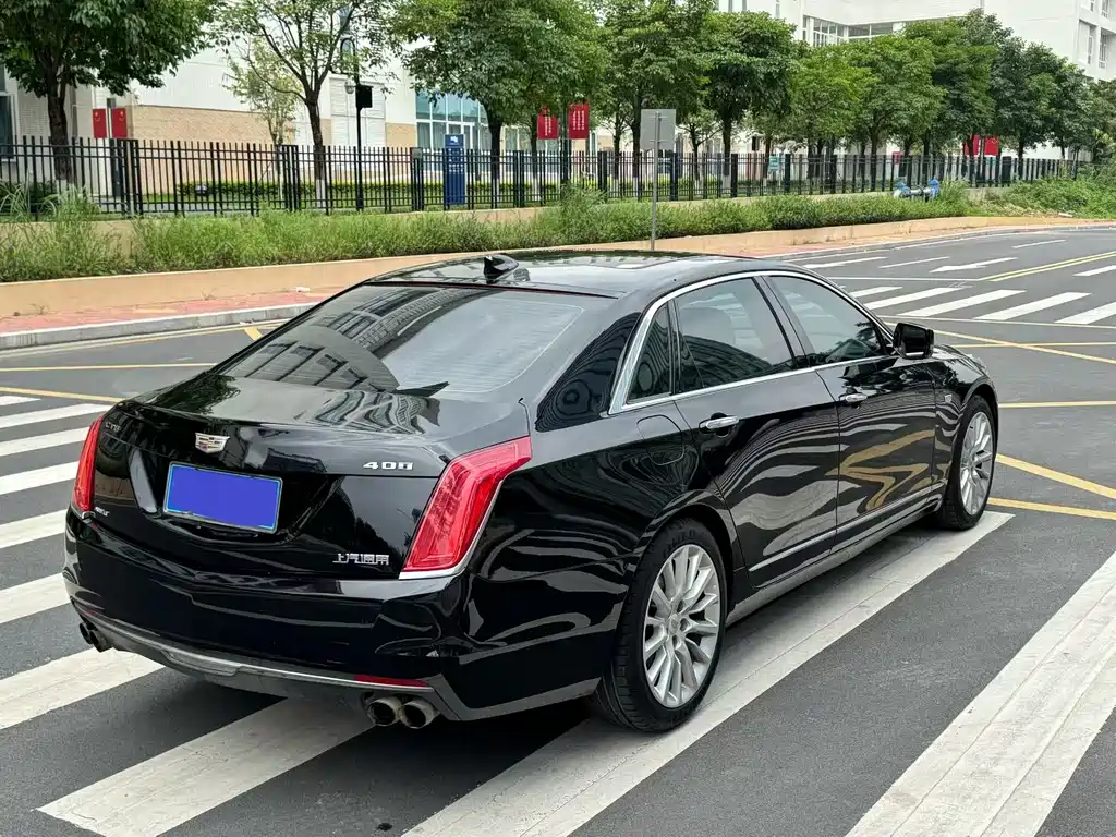 Cadillac CT6 2016 — фото 16
