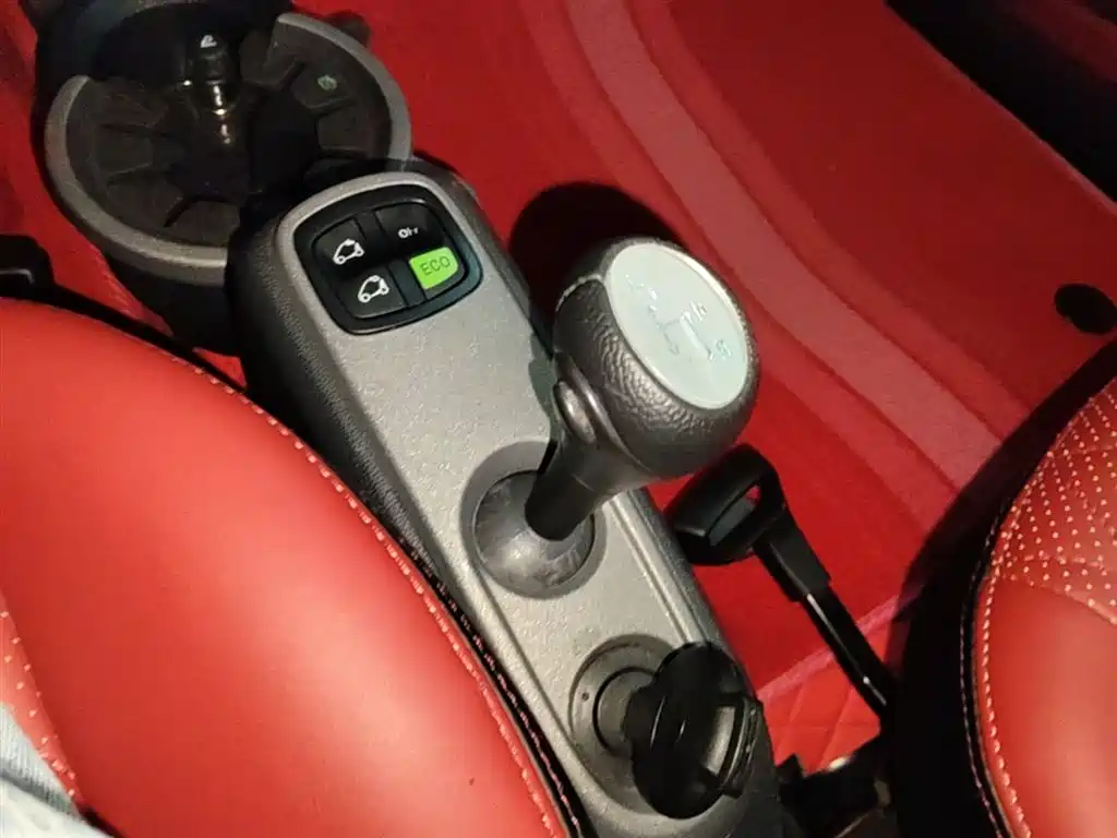 smart Fortwo 2014 — фото 14