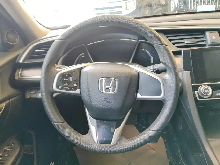 Honda Civic 2019 — фото 15