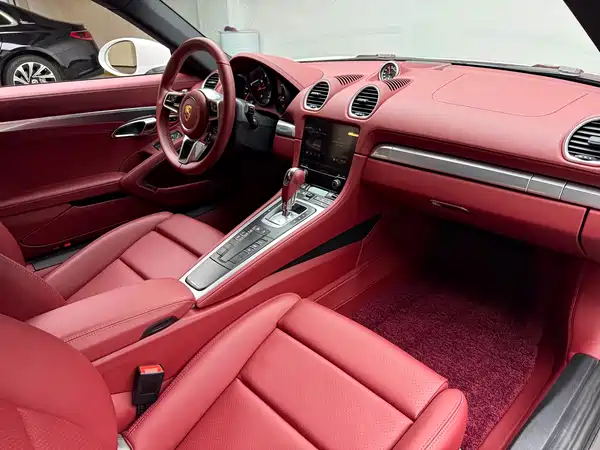 Porsche 718 2025