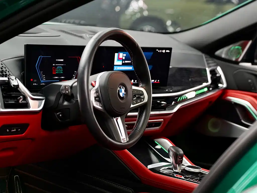 BMW X6 M 2023 — фото 10