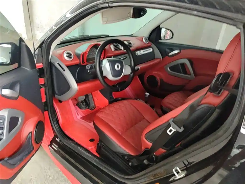 smart Fortwo 2014 — фото 16