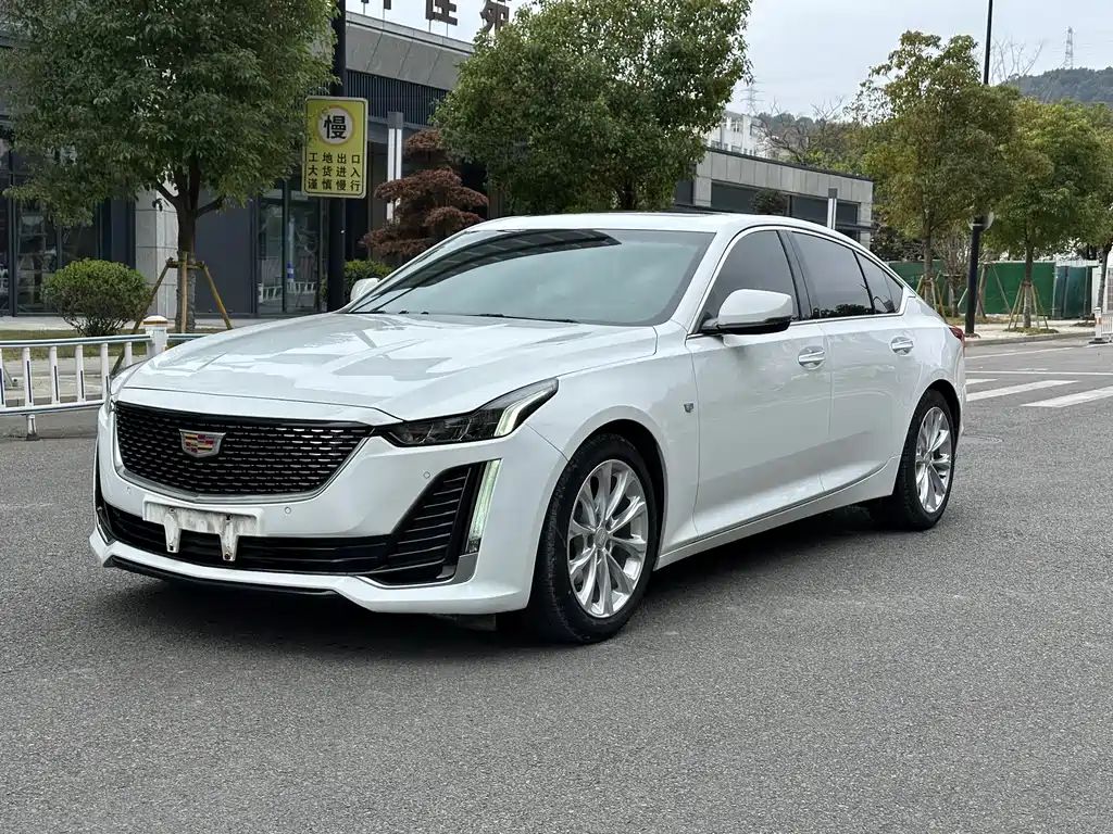Cadillac CT5 2021 — фото 1