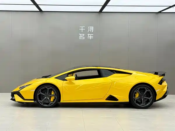 Lamborghini Huracan 2024