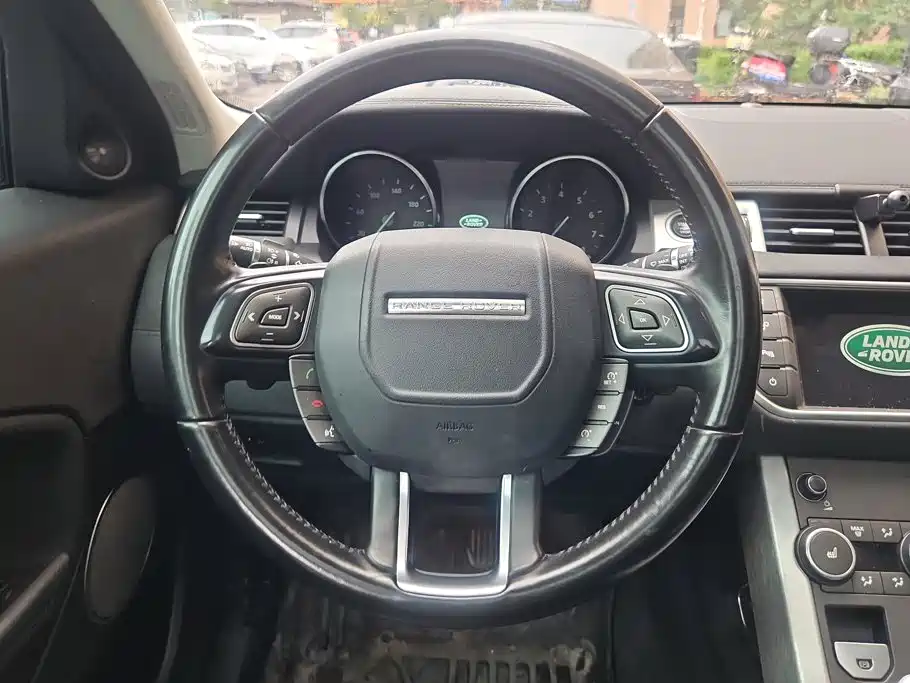 Land Rover Evoque 2019 — фото 15