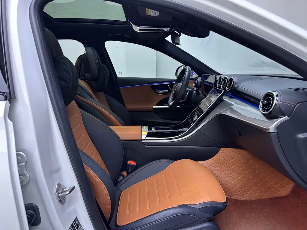 Mercedes-Benz C-Class 2023 — фото 13