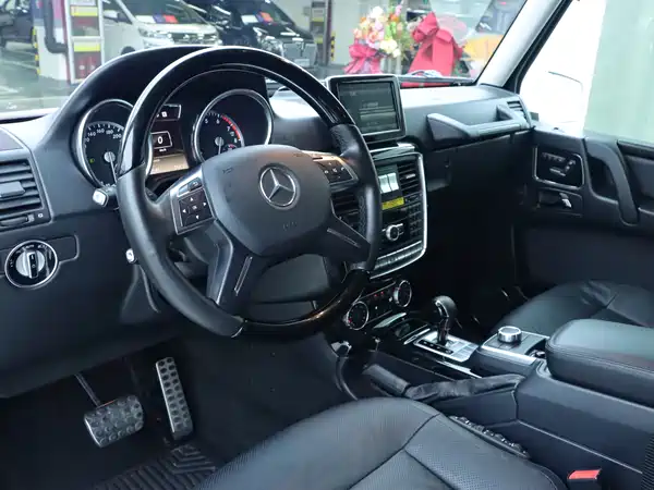 Mercedes-Benz G-Class 2015