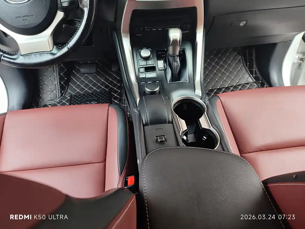 Lexus NX 2015 — фото 14