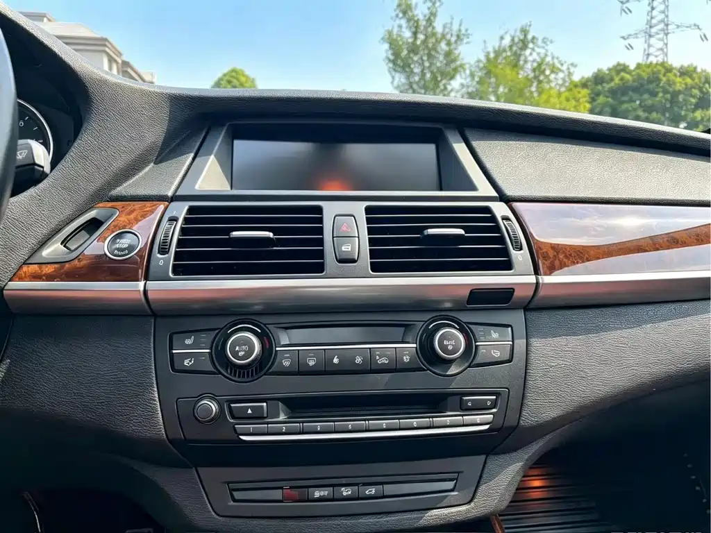 BMW X5 2011 — фото 13