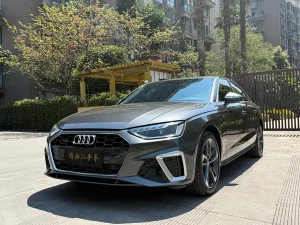 Audi A4L 2021