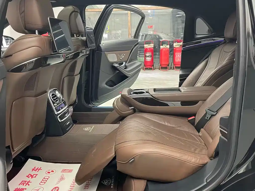 Mercedes-Benz Maybach S-Class 2018 — фото 15