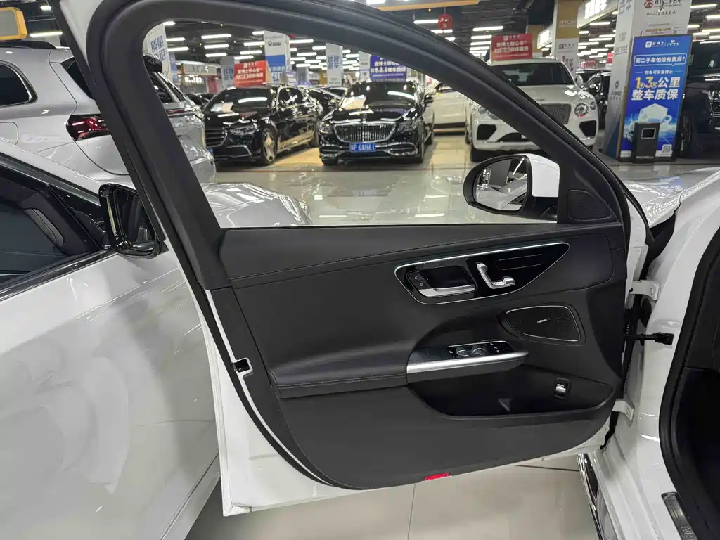 Mercedes-Benz C-Class 2022 — фото 17