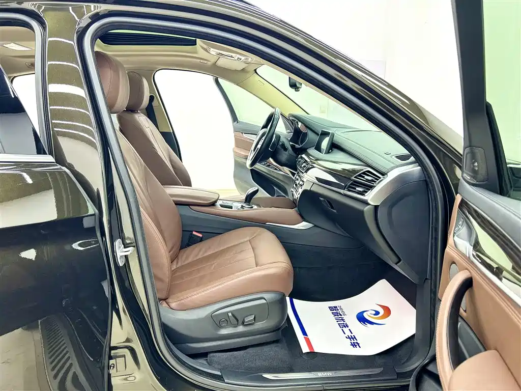 BMW X6 2015 — фото 20