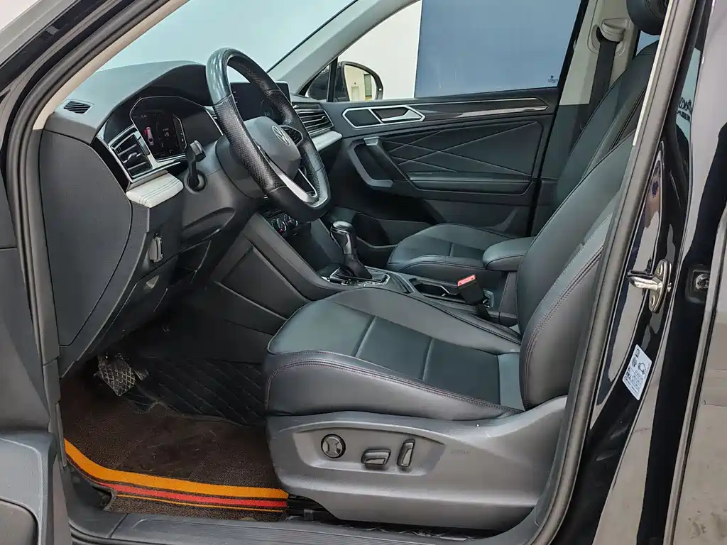 Volkswagen Tiguan L 2023