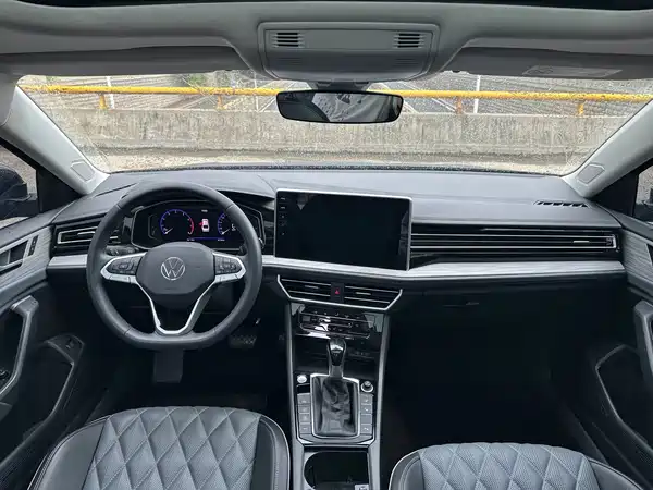 Volkswagen Sagitar 2023