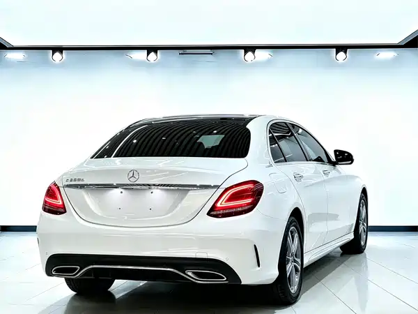 Mercedes-Benz C-Class 2021