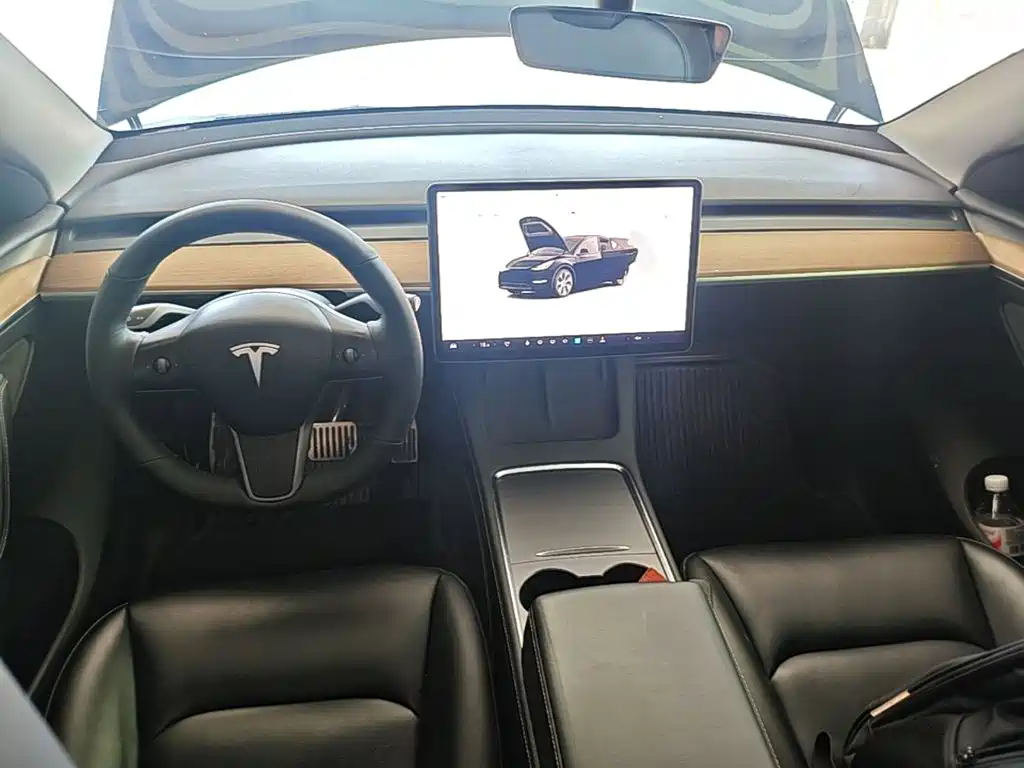 Tesla Model Y 2022 — фото 10