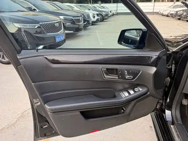 Mercedes-Benz E-Class 2015