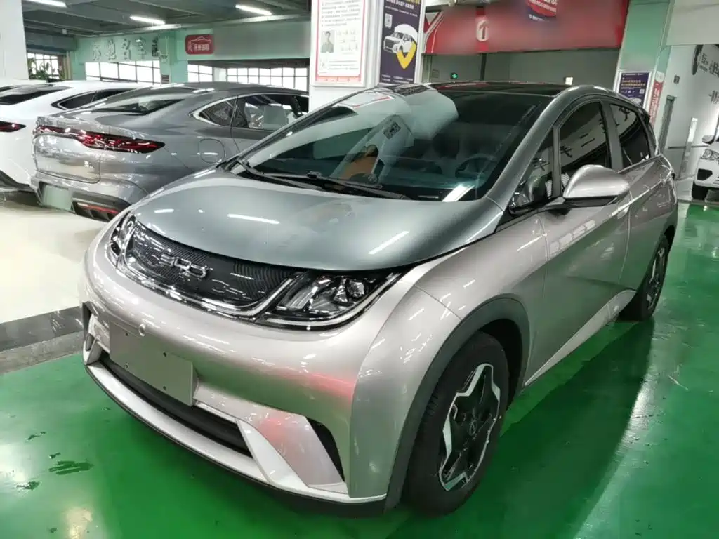 BYD Dolphin 2022 — фото 1