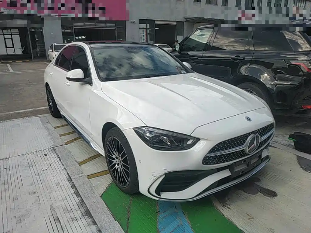 Mercedes-Benz C-Class 2024