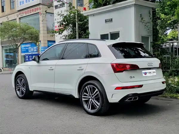 Audi Q5L 2023