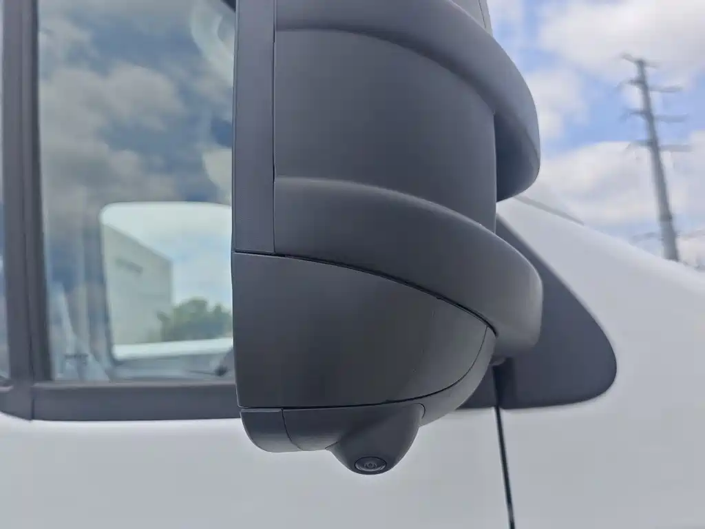 Iveco Opa 2025 — фото 20