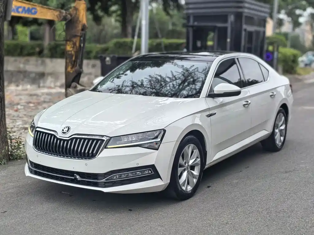 Skoda Superb 2021